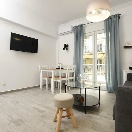Central Downtown Two Bedroom Thessaloniki